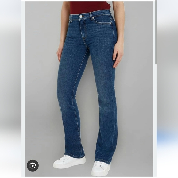 Tommy Hilfiger Denim - NWT Tommy Hilfiger Women's Classic Blue Straight Jeans ~0P